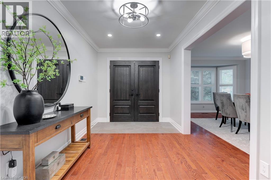 1586 Heritage Way, Oakville, Ontario  L6M 2Z5 - Photo 4 - 40796917