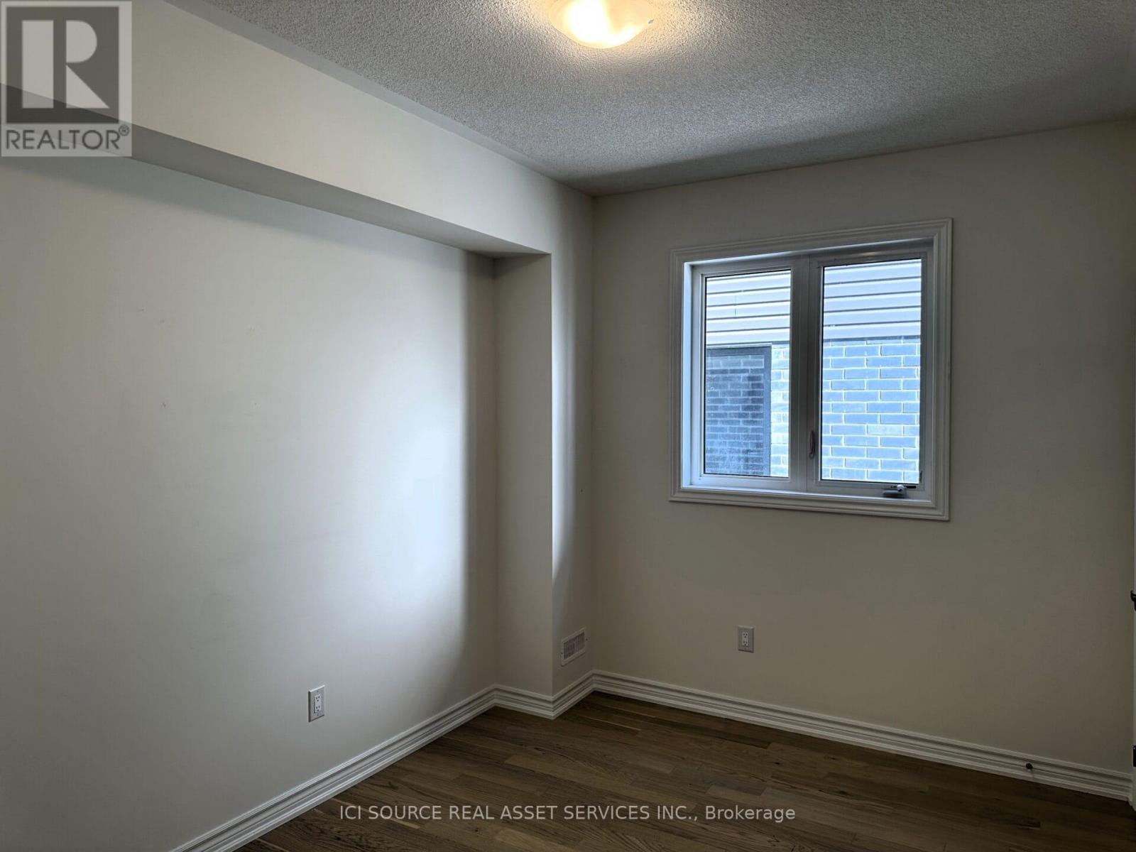 50 Hillcroft Way, Kawartha Lakes, Ontario  K0M 1A0 - Photo 10 - X12675118