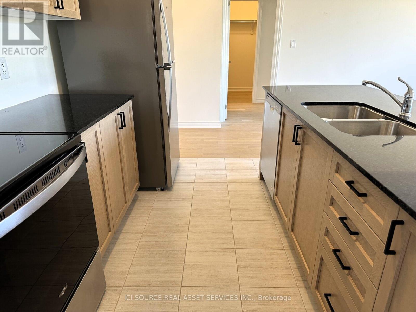 50 Hillcroft Way, Kawartha Lakes, Ontario  K0M 1A0 - Photo 3 - X12675118