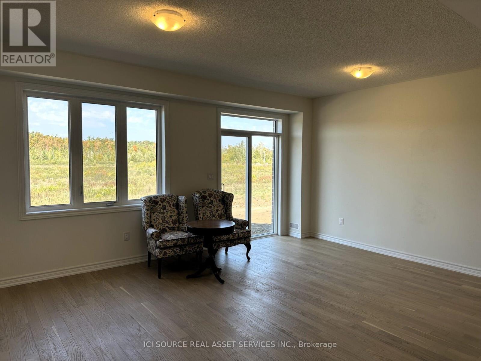 50 Hillcroft Way, Kawartha Lakes, Ontario  K0M 1A0 - Photo 4 - X12675118