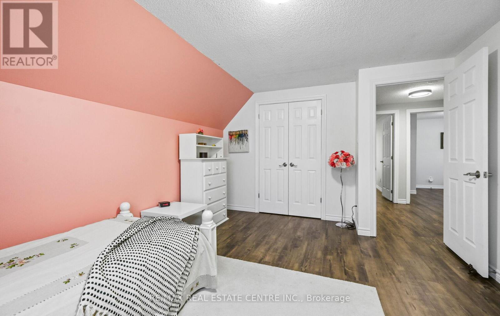 84 Viscount Road, Brantford, Ontario  N3P 1Y7 - Photo 36 - X12675122