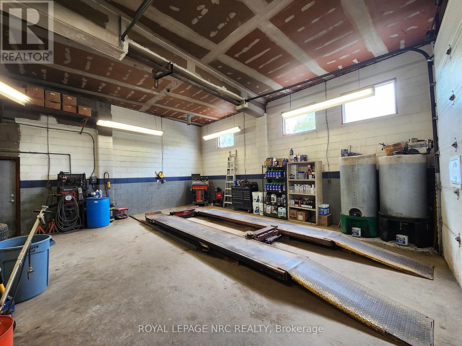 208 Ridge Road N, Fort Erie, Ontario  L0S 1N0 - Photo 16 - X12675182