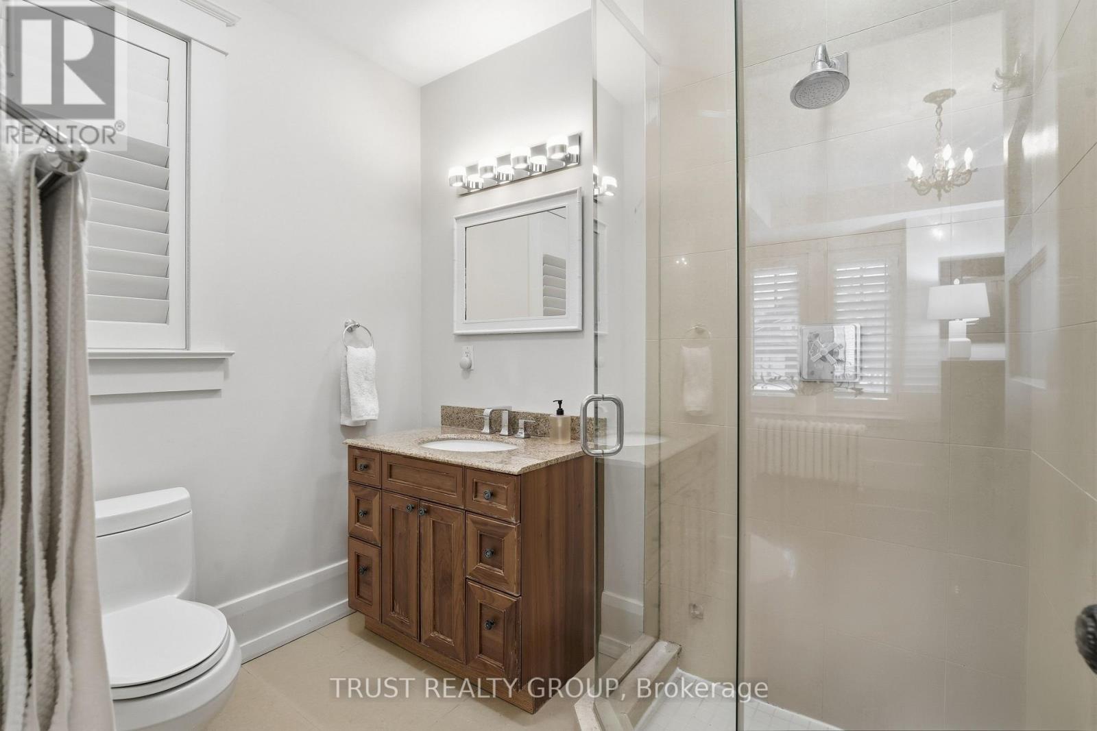 187 Grenadier Road, Toronto, Ontario  M6R 1R8 - Photo 27 - W12672340