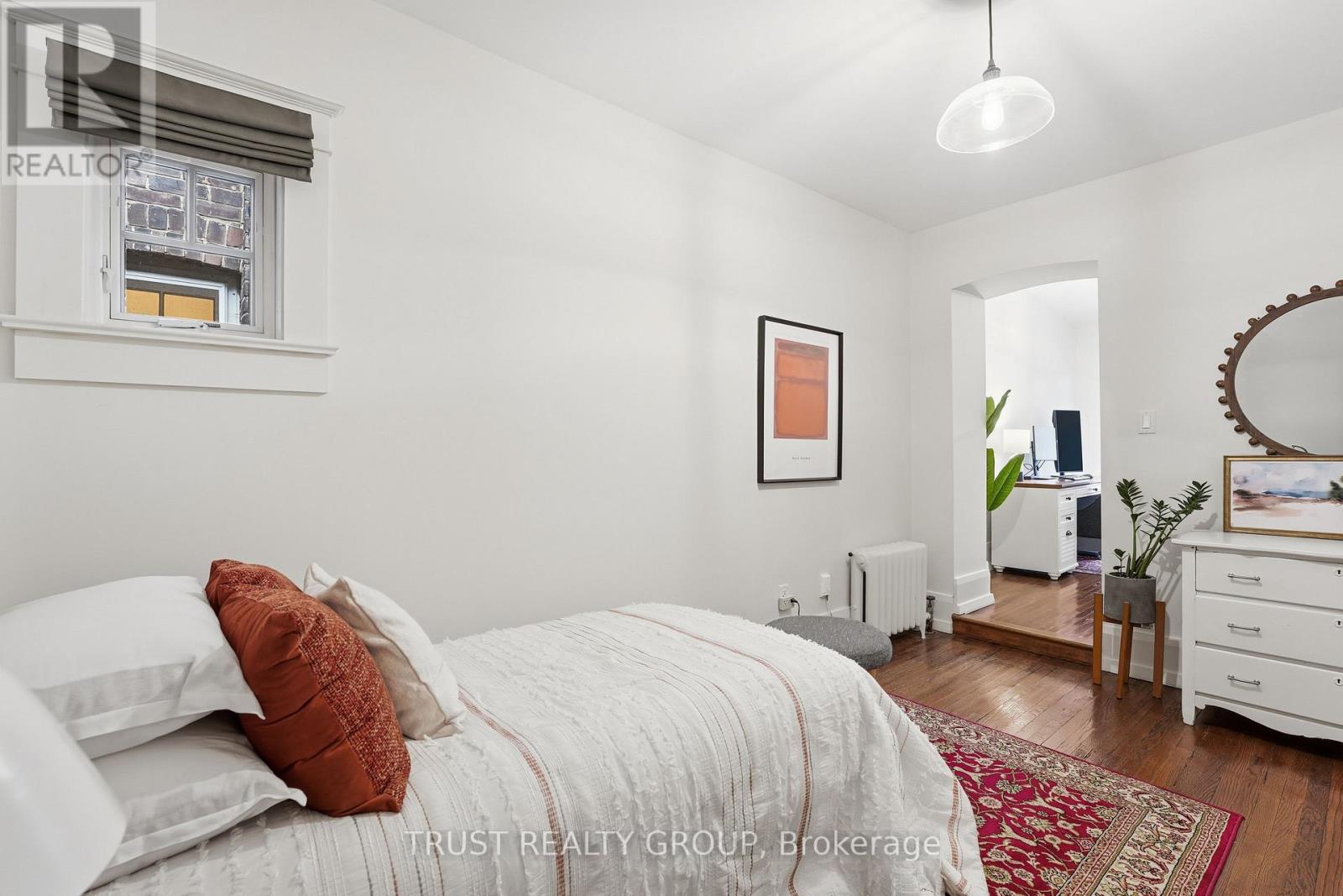 187 Grenadier Road, Toronto, Ontario  M6R 1R8 - Photo 32 - W12672340