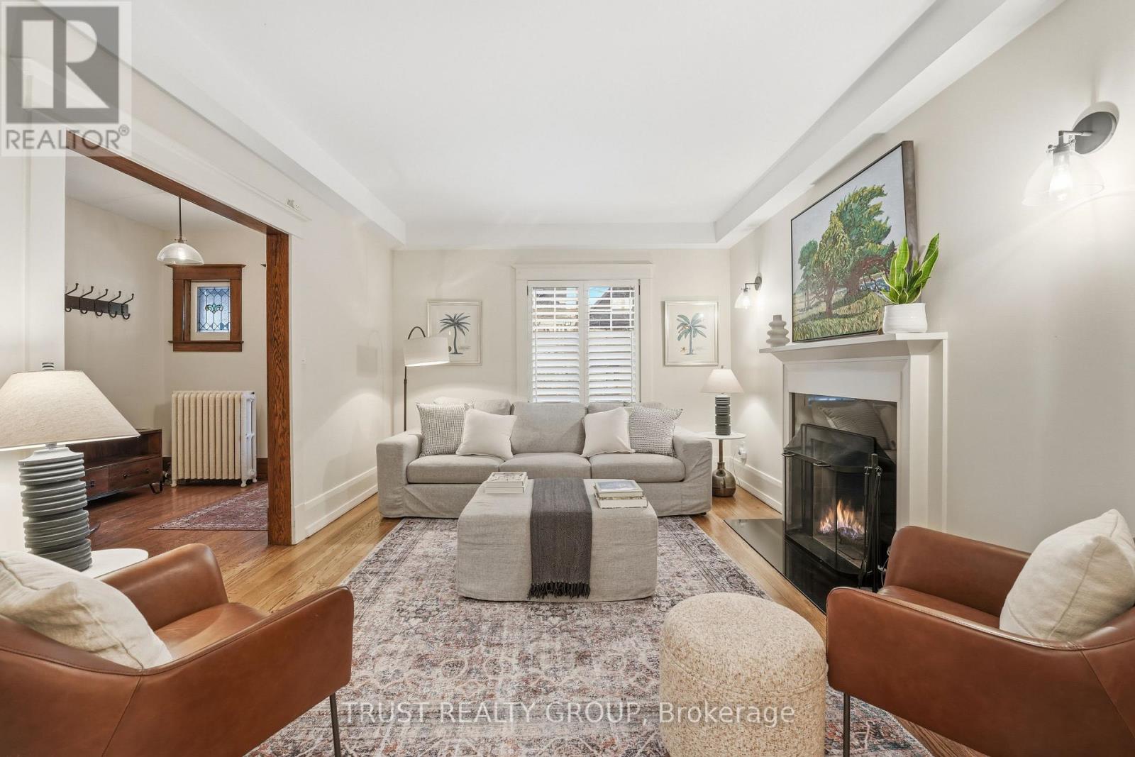 187 Grenadier Road, Toronto, Ontario  M6R 1R8 - Photo 7 - W12672340