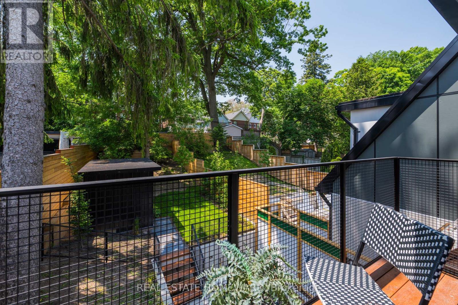 174 Kenilworth Avenue, Toronto, Ontario  M4L 3S6 - Photo 22 - E12675158