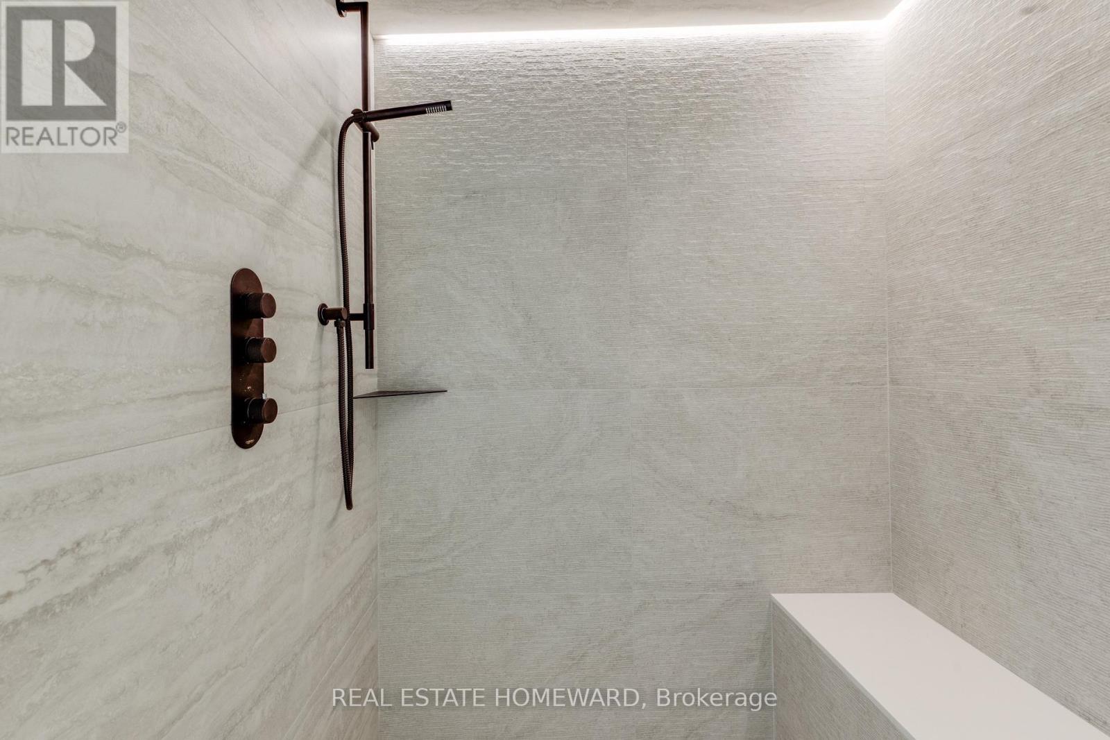 174 Kenilworth Avenue, Toronto, Ontario  M4L 3S6 - Photo 26 - E12675158