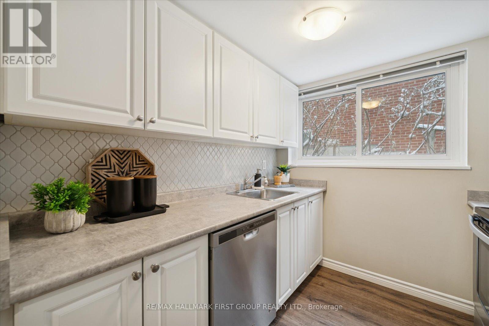 553 Harmony Road S, Oshawa, Ontario  L1H 6V4 - Photo 30 - E12675174