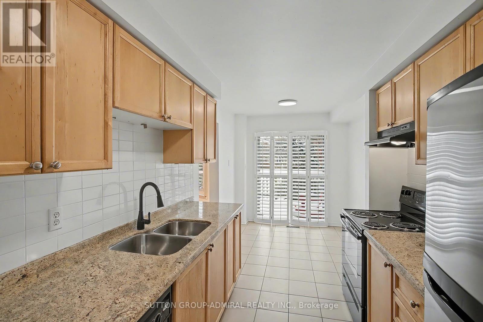 76 Beaumont Place, Vaughan, Ontario  L4J 4W8 - Photo 11 - N12675160