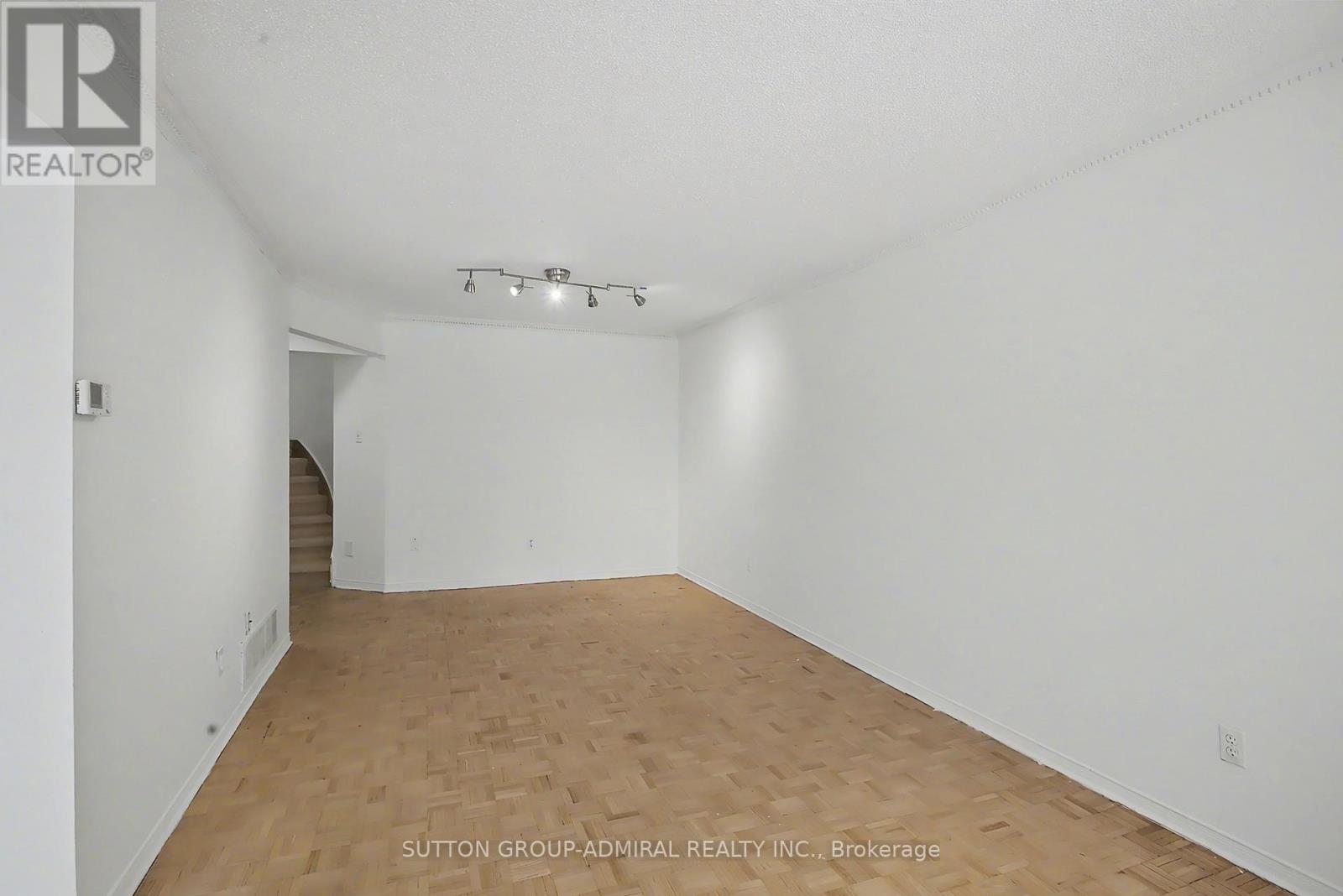 76 Beaumont Place, Vaughan, Ontario  L4J 4W8 - Photo 7 - N12675160