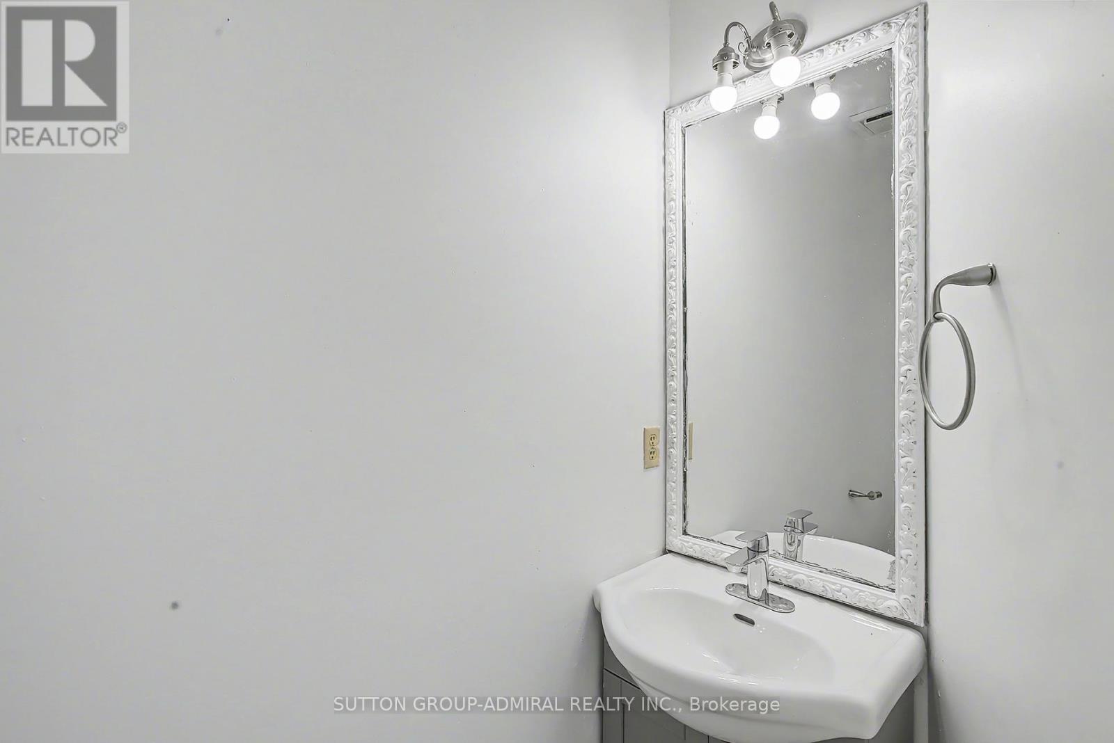 76 Beaumont Place, Vaughan, Ontario  L4J 4W8 - Photo 9 - N12675160