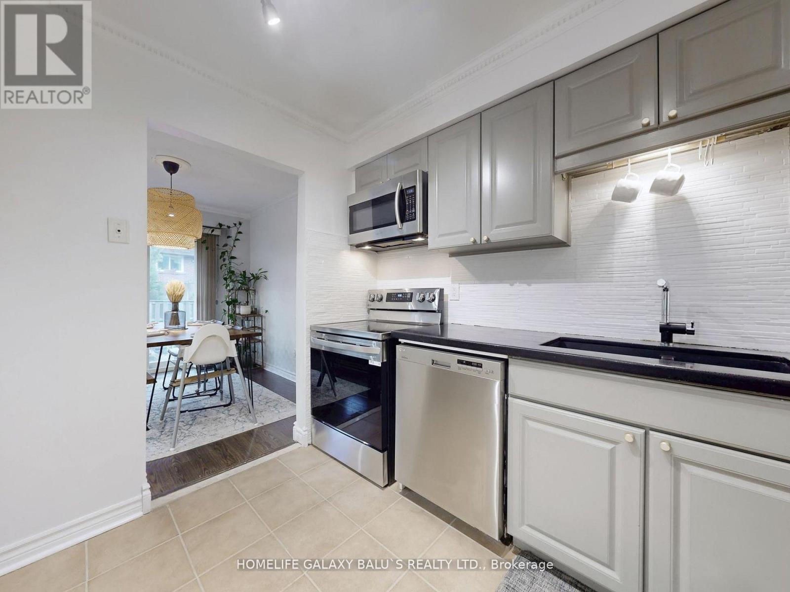 65 - 830 Stainton Drive, Mississauga, Ontario  L5C 2Z3 - Photo 11 - W12675172