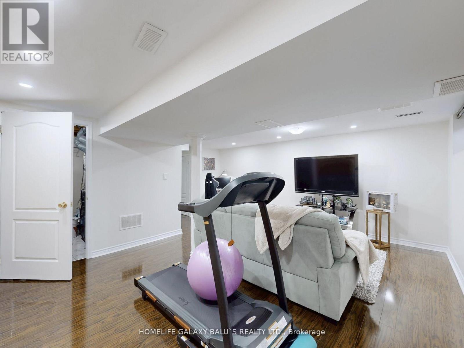 65 - 830 Stainton Drive, Mississauga, Ontario  L5C 2Z3 - Photo 37 - W12675172