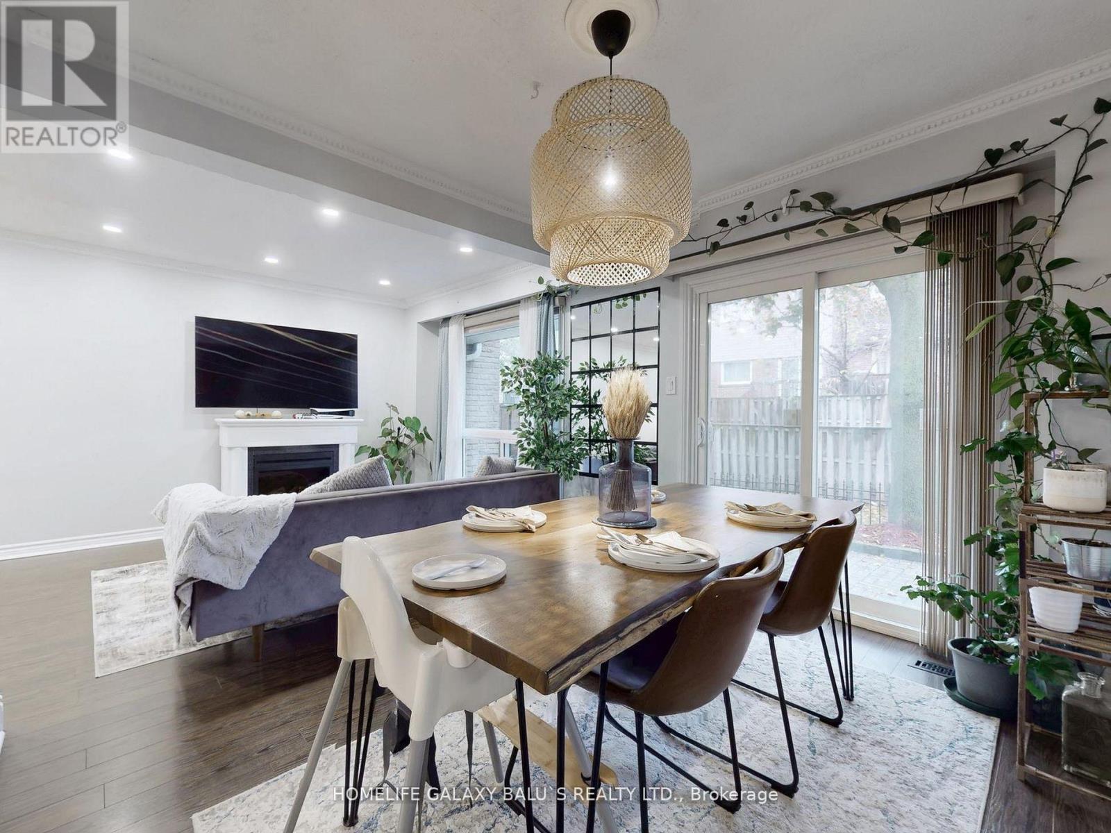 65 - 830 Stainton Drive, Mississauga, Ontario  L5C 2Z3 - Photo 7 - W12675172