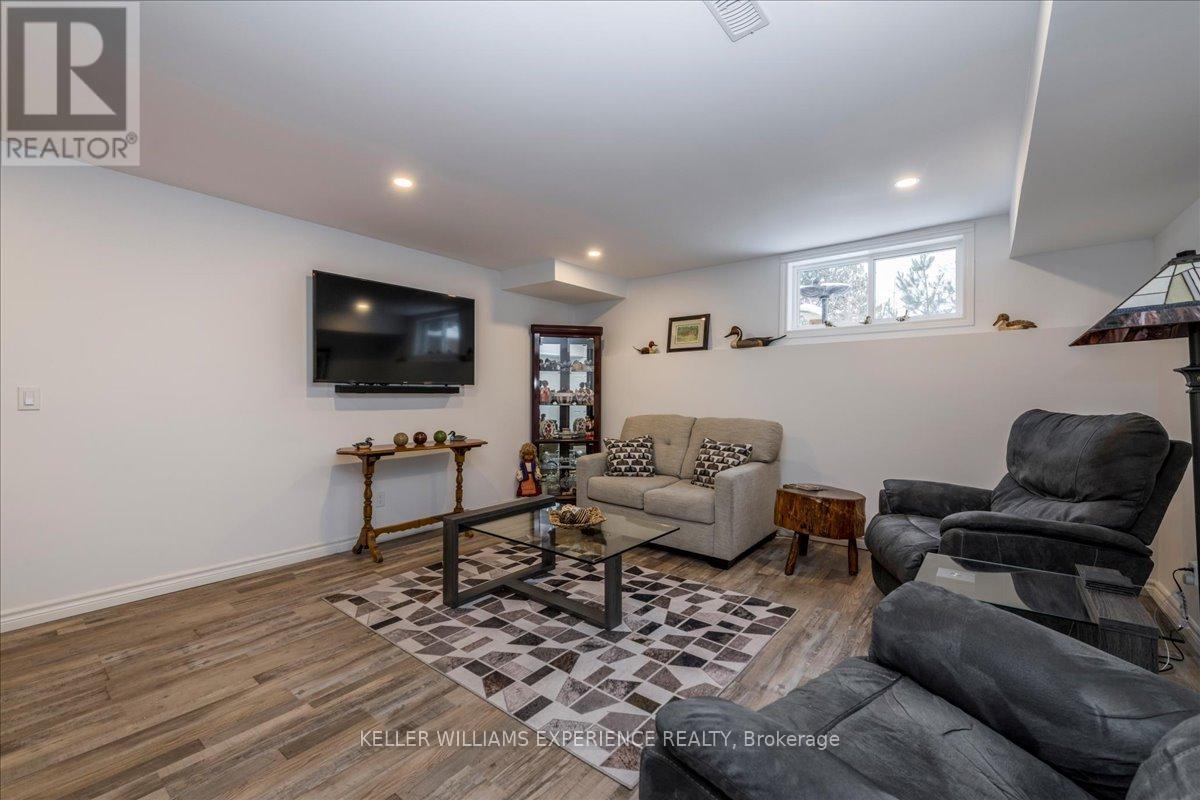 70 Fieldstream Chase, Bracebridge, Ontario  P1L 0A7 - Photo 27 - X12675154