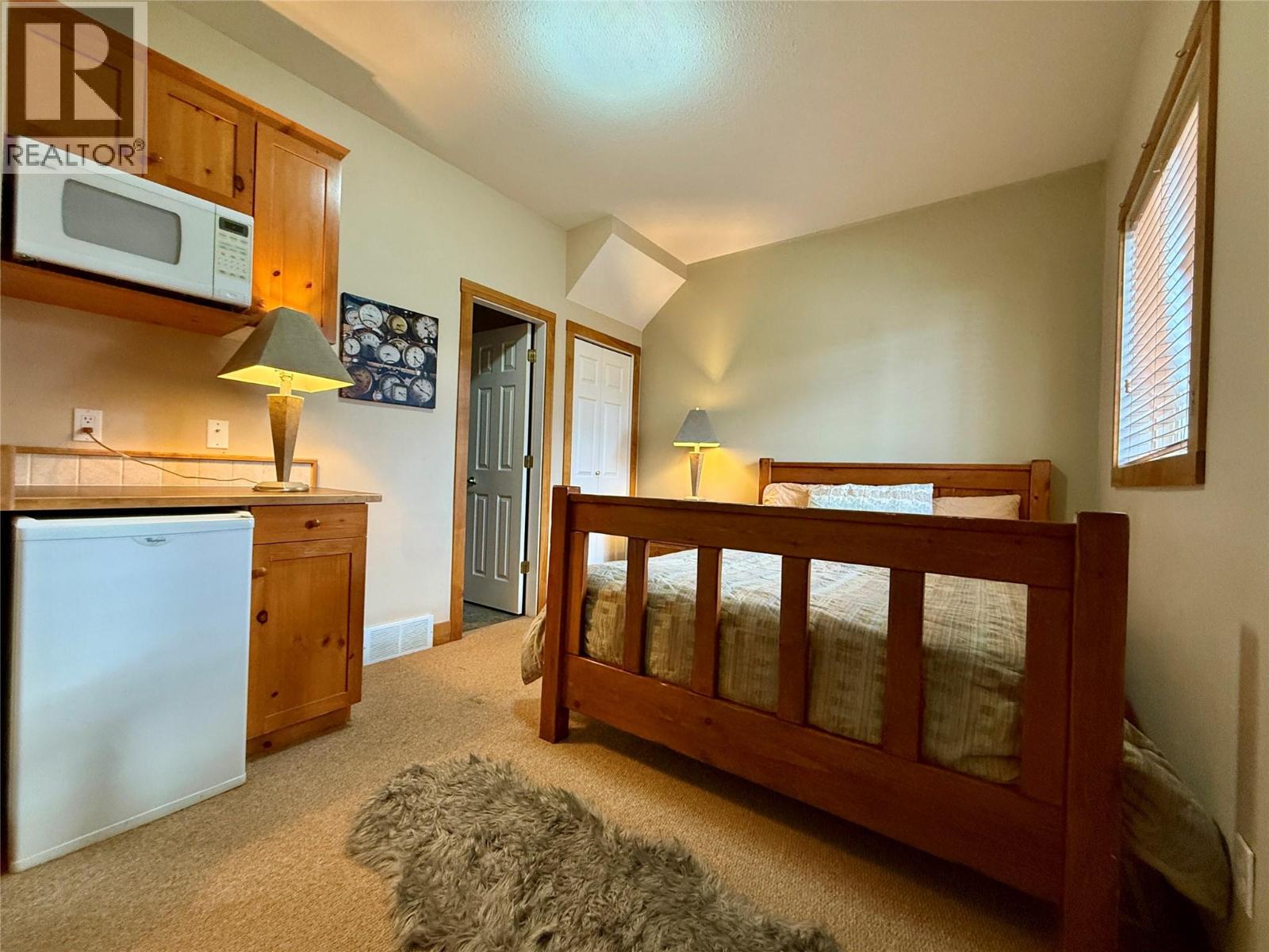 300 Stemwinder Drive Unit# 210, Kimberley, British Columbia  V1A 2Y5 - Photo 20 - 10370356