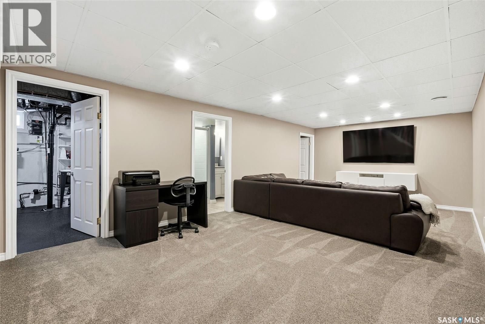 63 Champ Crescent, Regina, Saskatchewan  S4R 5B5 - Photo 24 - SK026324