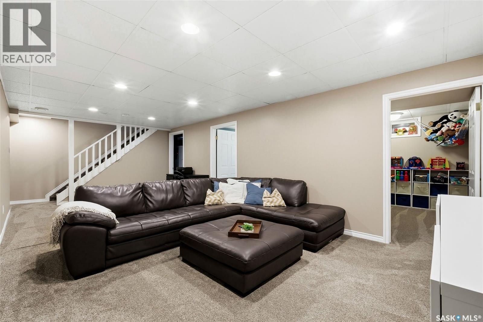 63 Champ Crescent, Regina, Saskatchewan  S4R 5B5 - Photo 25 - SK026324