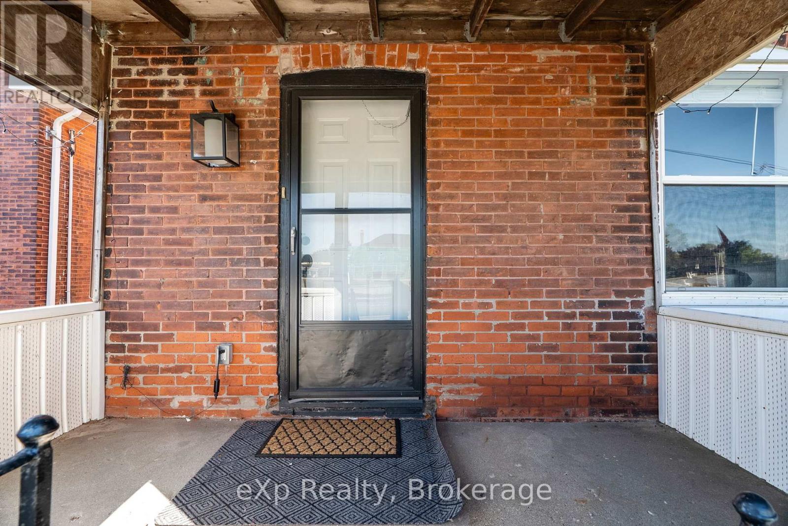 63 Guelph Street, Stratford, Ontario  N5A 3W7 - Photo 4 - X12675230