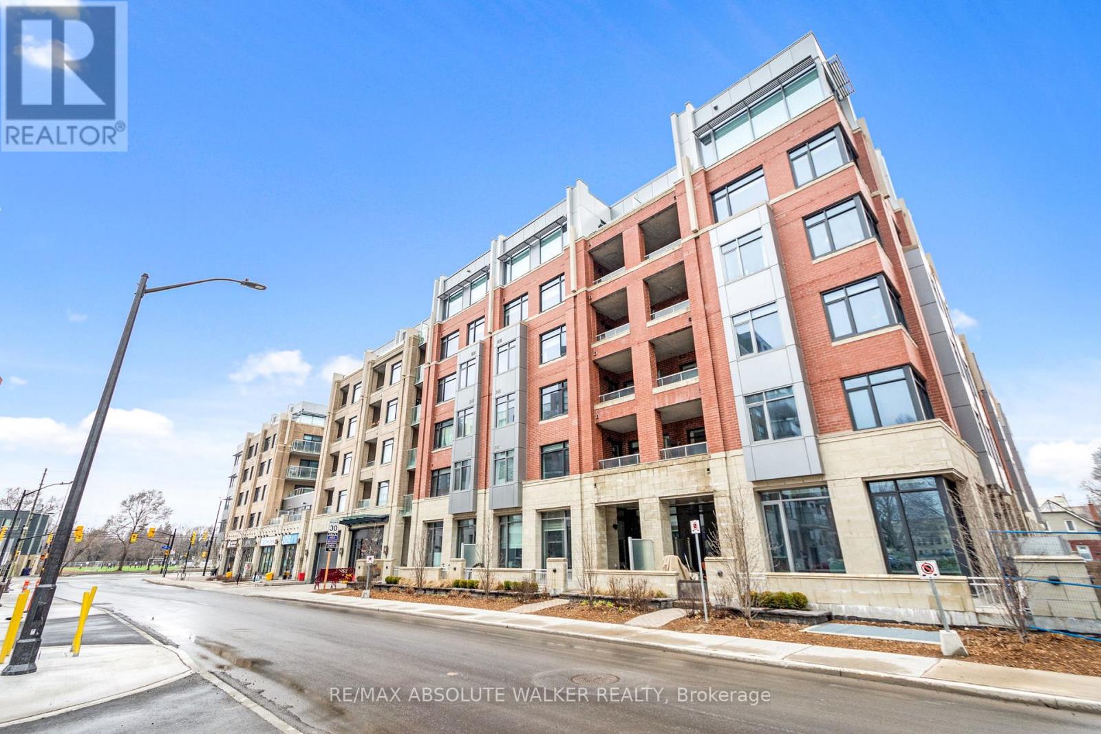 Unit 202 - 11 Des Oblats Avenue, Ottawa, Ontario  K1S 5V8 - Photo 2 - X12675208