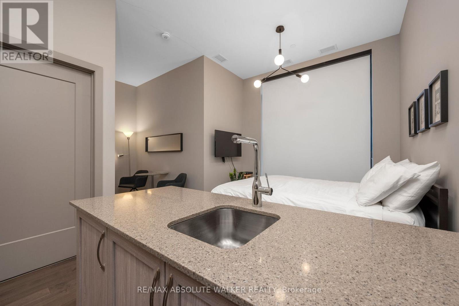 Unit 202 - 11 Des Oblats Avenue, Ottawa, Ontario  K1S 5V8 - Photo 41 - X12675208
