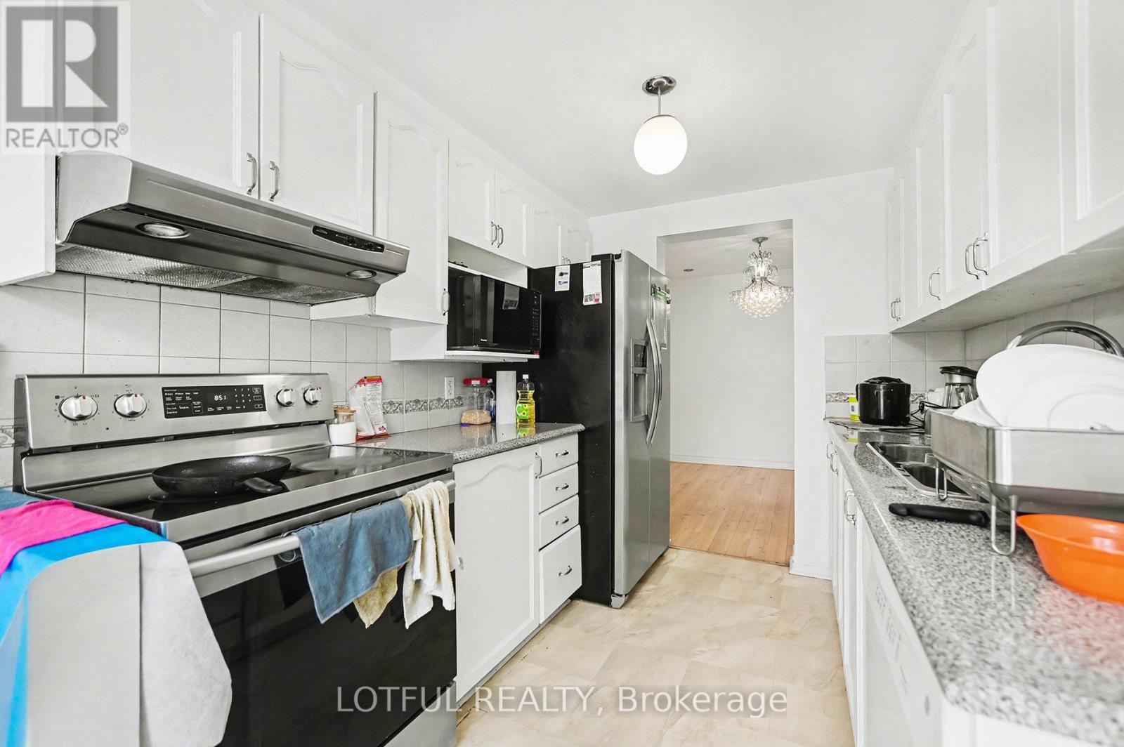 13 Villandry Street, Ottawa, Ontario  K2G 6X7 - Photo 12 - X12675234