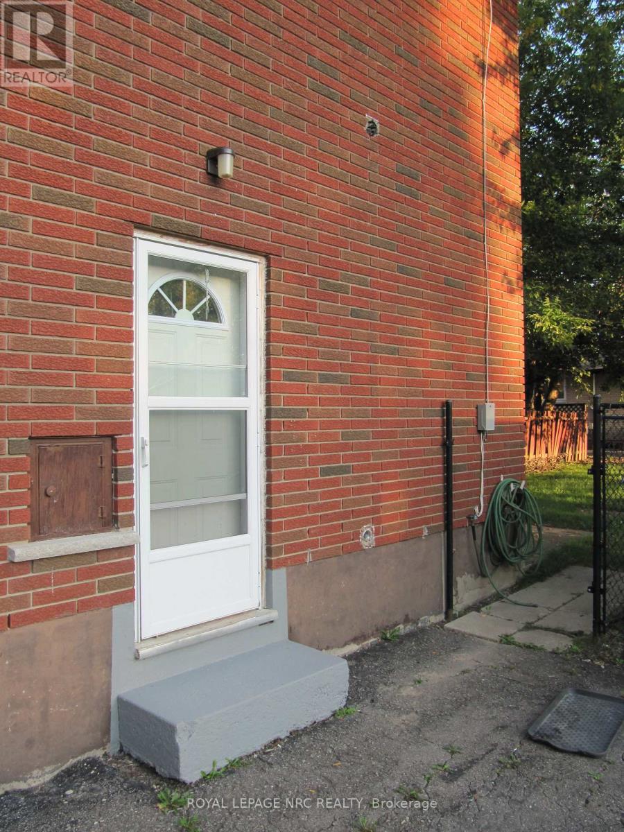 2 Black Knight Road, St. Catharines, Ontario  L2N 3C1 - Photo 28 - X12675190