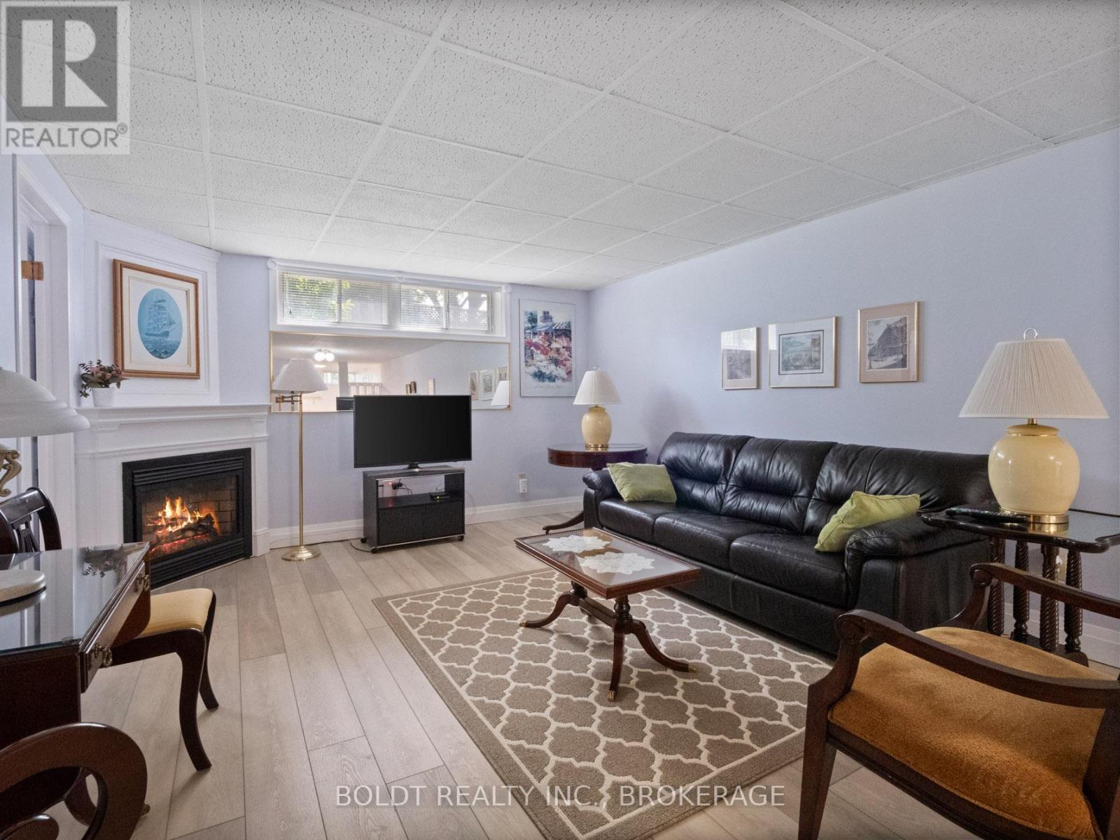 Lower - 2 Kenworth Drive, St. Catharines, Ontario  L2M 4S2 - Photo 7 - X12675218