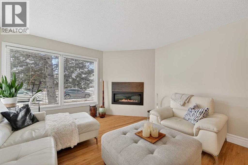 920 42 Street Sw, Calgary, Alberta  T3C 1Y8 - Photo 3 - A2276490