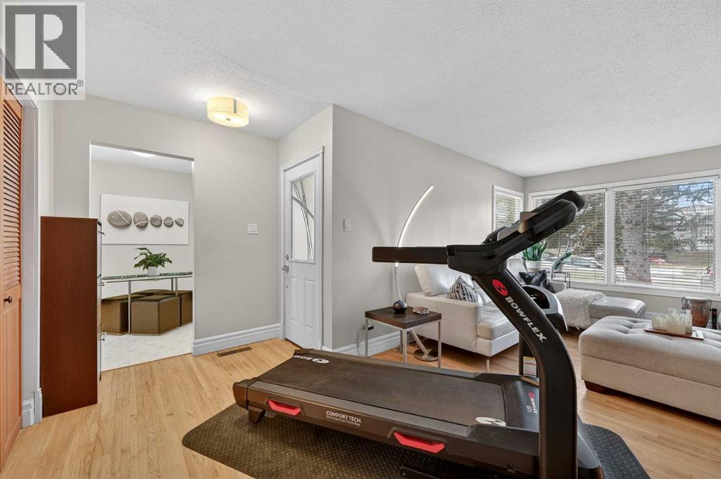 920 42 Street Sw, Calgary, Alberta  T3C 1Y8 - Photo 5 - A2276490