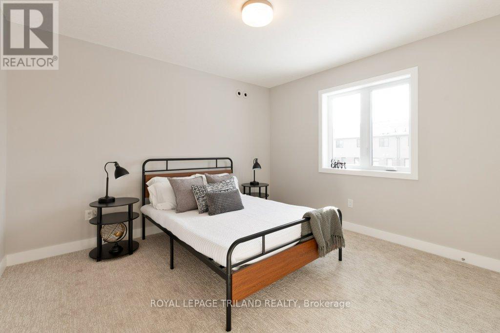 67 Harrow Lane, St. Thomas, Ontario  N5R 0P3 - Photo 26 - X12338681