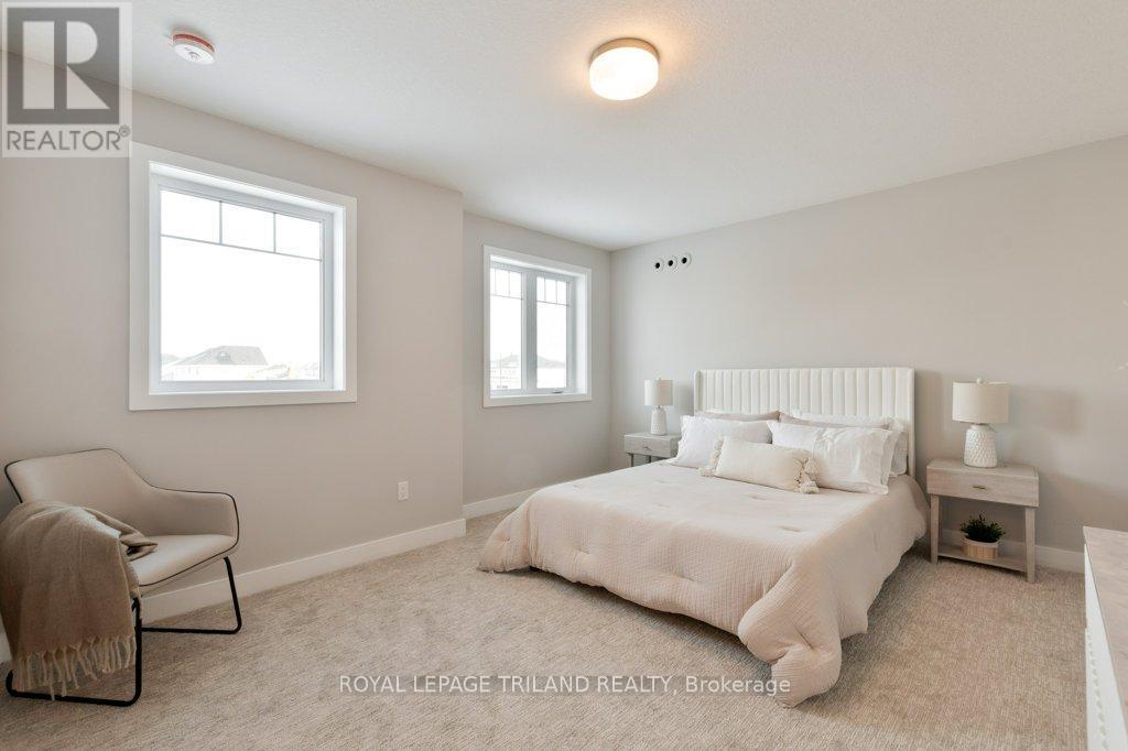 67 Harrow Lane, St. Thomas, Ontario  N5R 0P3 - Photo 20 - X12338681