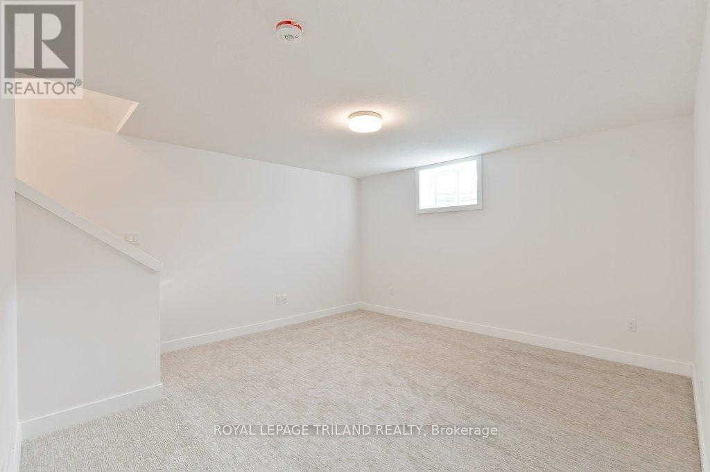 67 Harrow Lane, St. Thomas, Ontario  N5R 0P3 - Photo 29 - X12338681