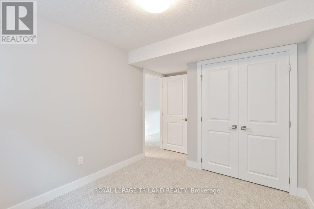 67 Harrow Lane, St. Thomas, Ontario  N5R 0P3 - Photo 31 - X12338681