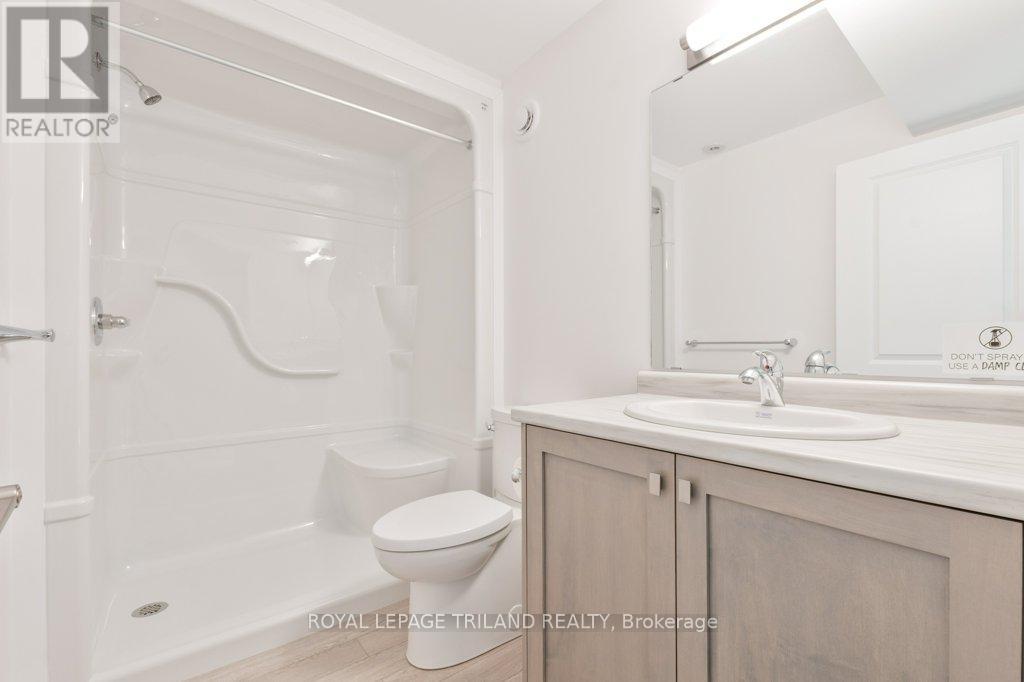 67 Harrow Lane, St. Thomas, Ontario  N5R 0P3 - Photo 32 - X12338681