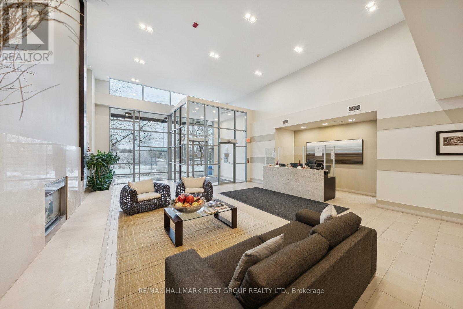 406 - 1600 Charles Street, Whitby, Ontario  L1N 0G4 - Photo 3 - E12675258