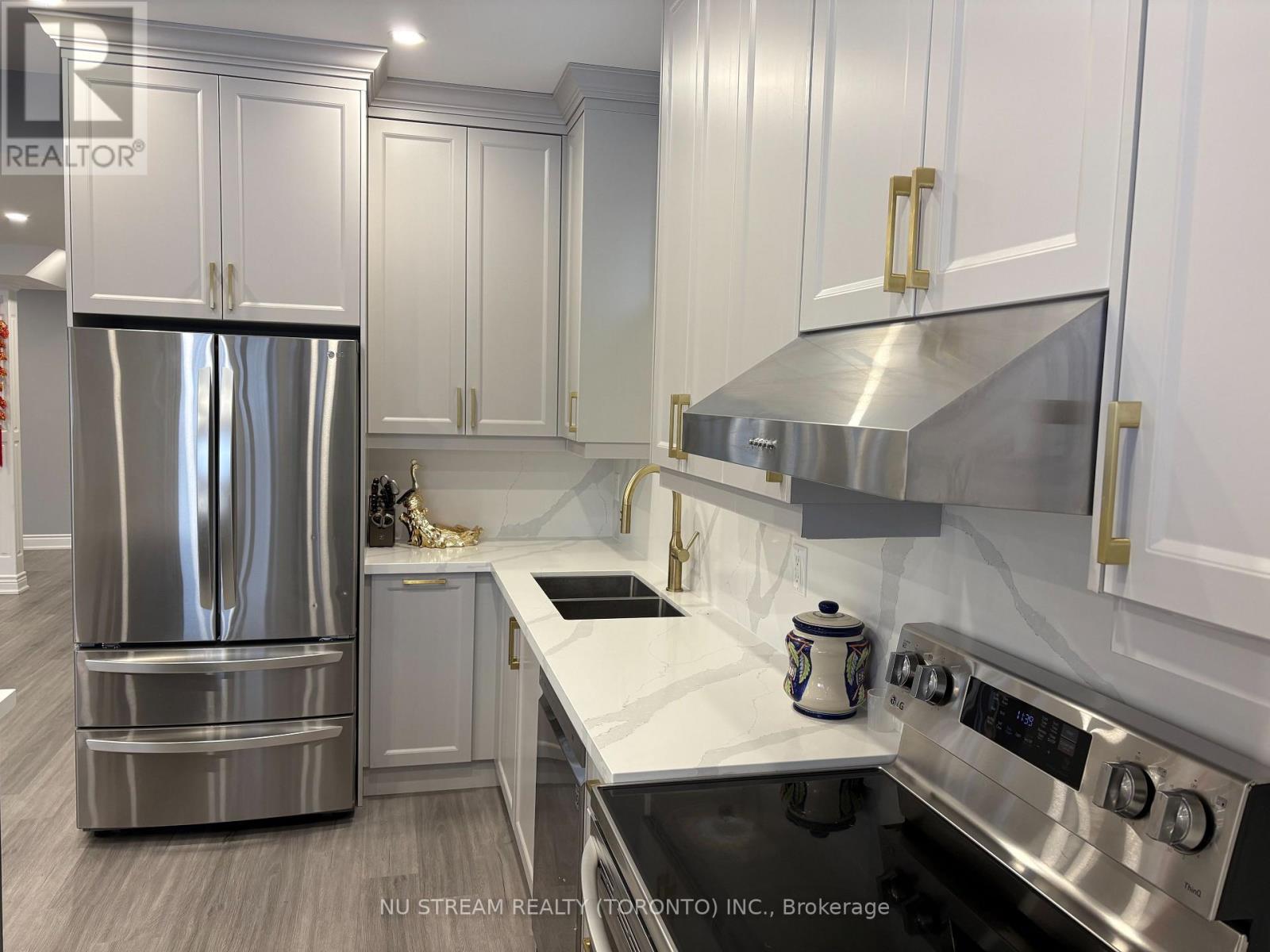 Lower - 45 Hurst Avenue, Vaughan, Ontario  L6A 4Y5 - Photo 5 - N12675206