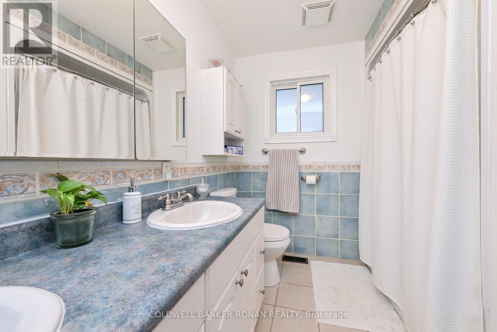 61 Doner Street, New Tecumseth, Ontario  L9R 1M7 - Photo 16 - N12675226