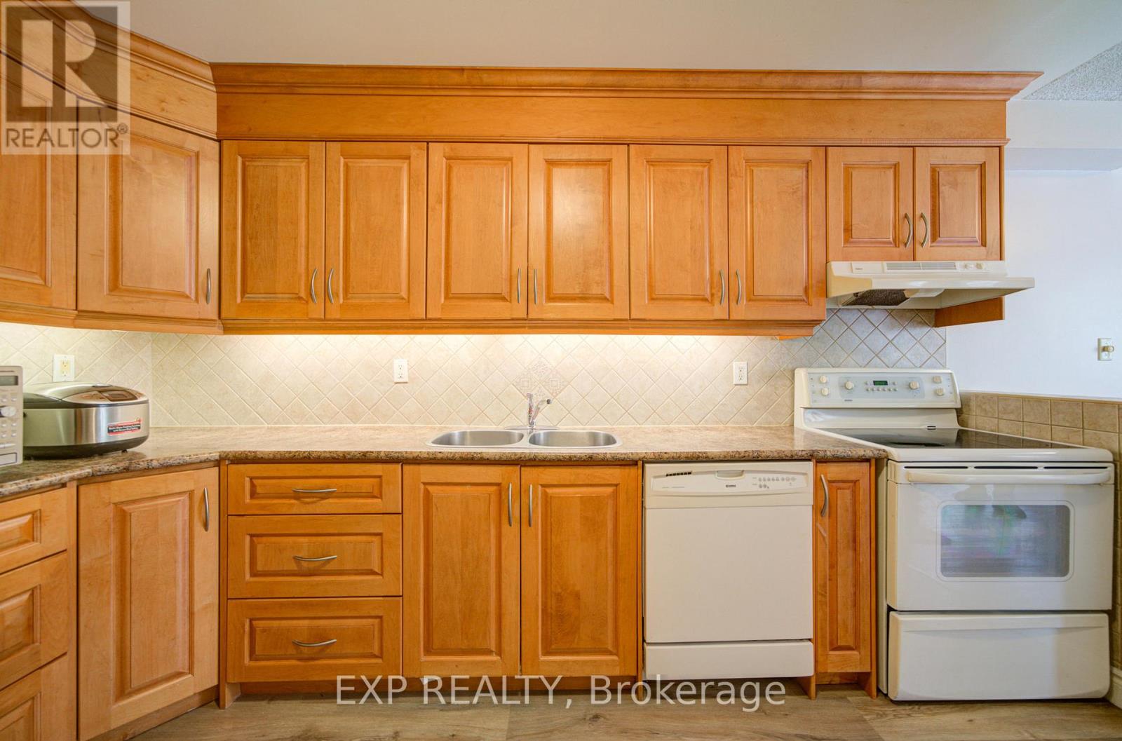 12 Sadlee Cove Crescent, Toronto, Ontario  M1V 1Y4 - Photo 12 - E12673706