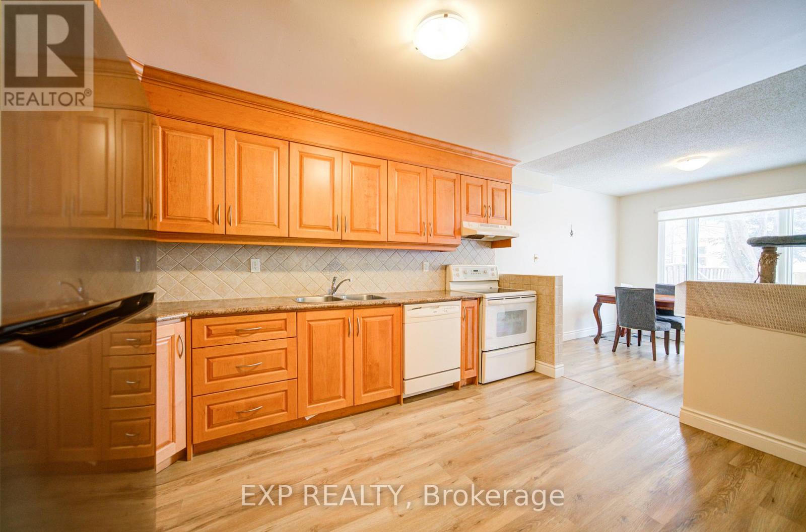 12 Sadlee Cove Crescent, Toronto, Ontario  M1V 1Y4 - Photo 13 - E12673706