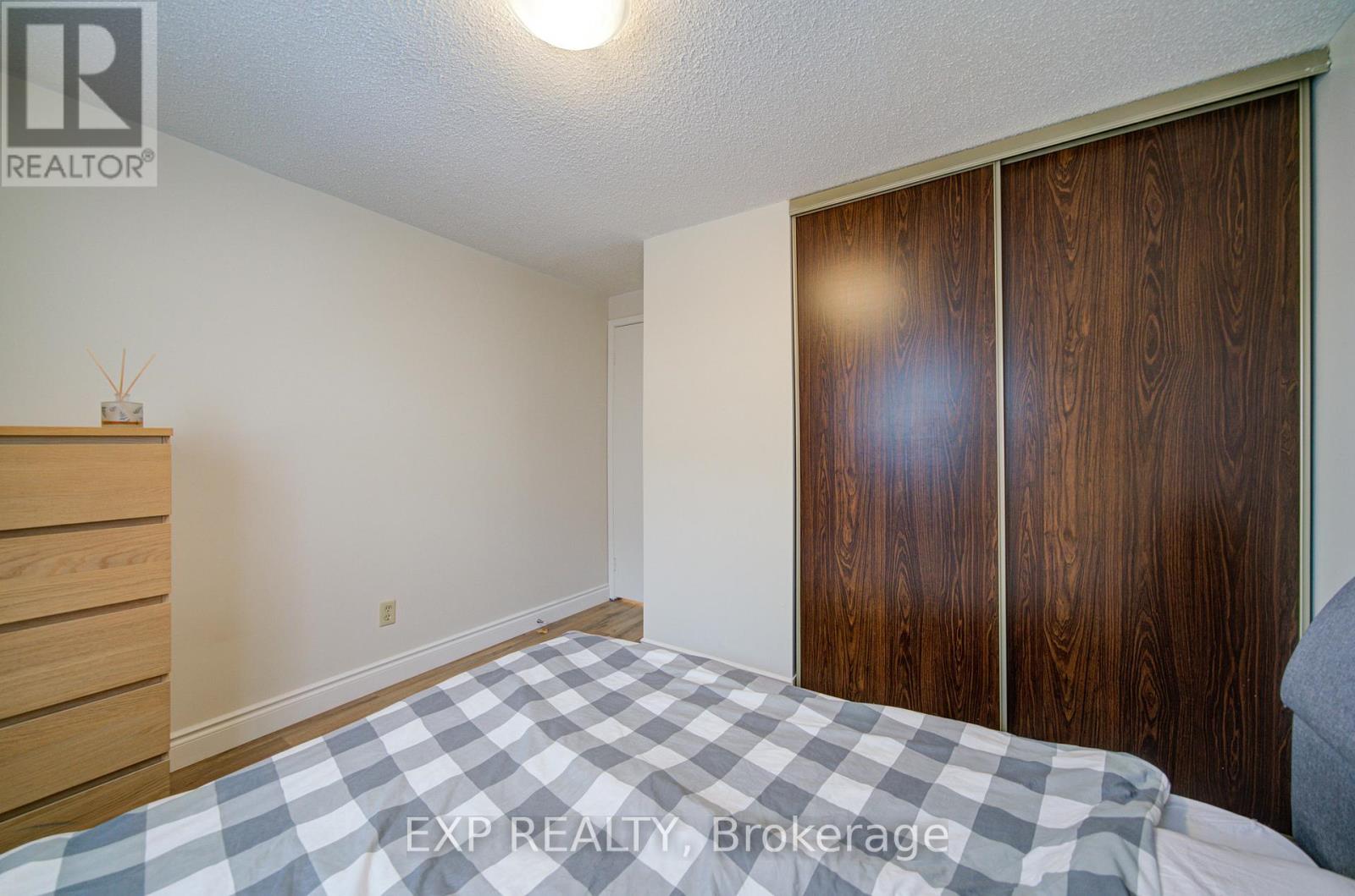 12 Sadlee Cove Crescent, Toronto, Ontario  M1V 1Y4 - Photo 22 - E12673706