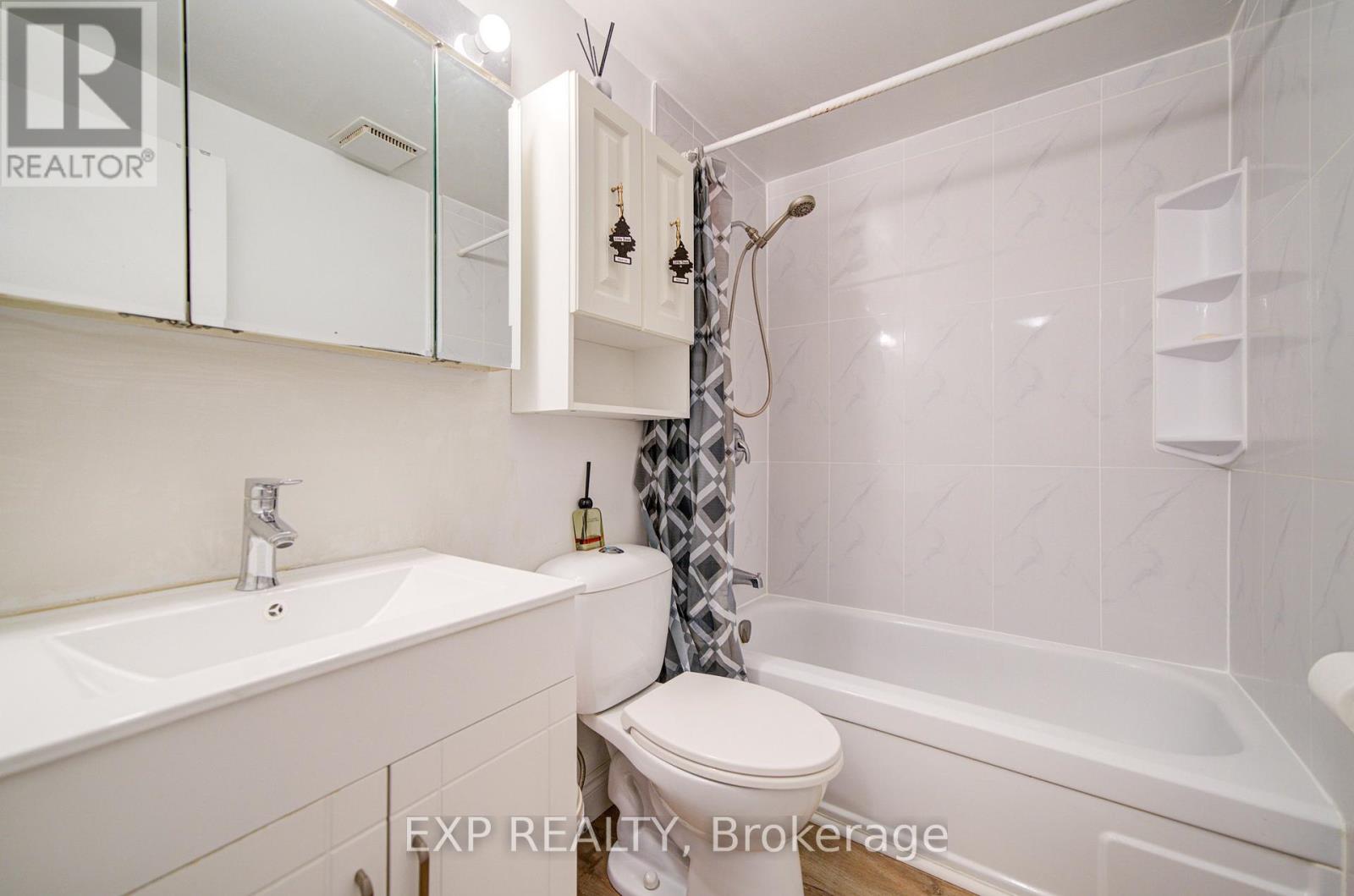 12 Sadlee Cove Crescent, Toronto, Ontario  M1V 1Y4 - Photo 20 - E12673706