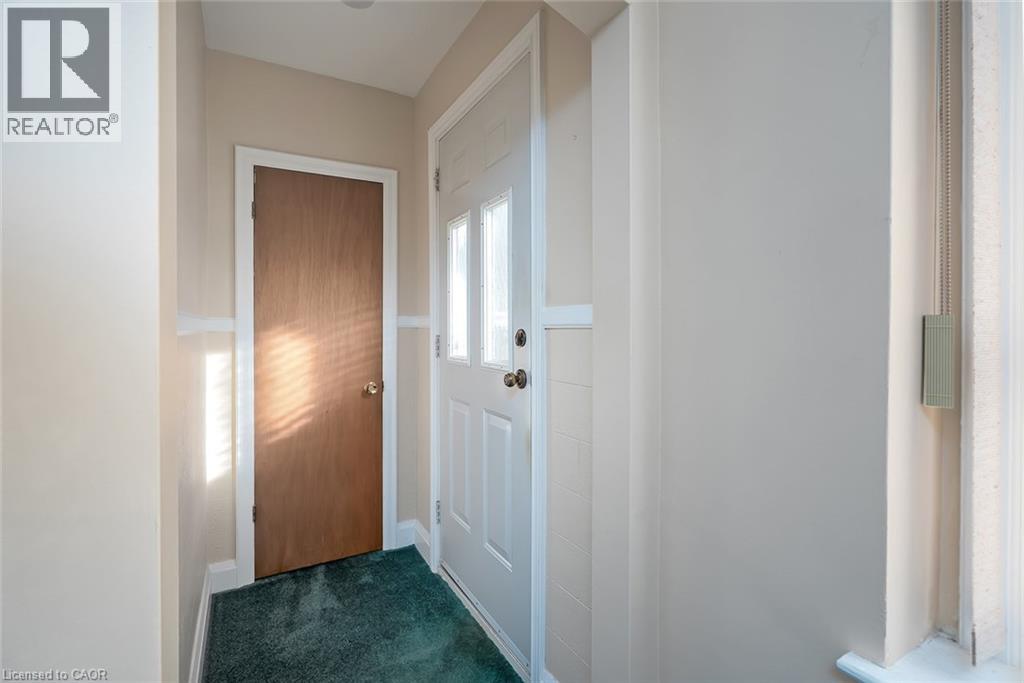 162 East 18th Street, Hamilton, Ontario  L9A 4P1 - Photo 4 - 40796870