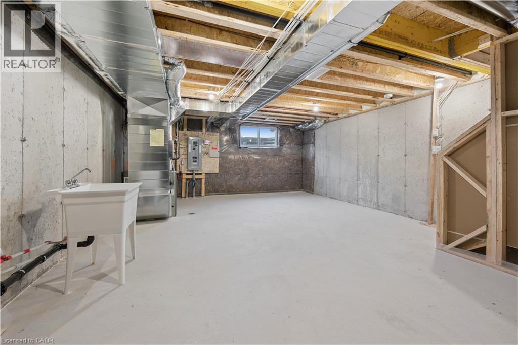 107 Winter Wren Crescent, Kitchener, Ontario  N2P 0K7 - Photo 38 - 40796650