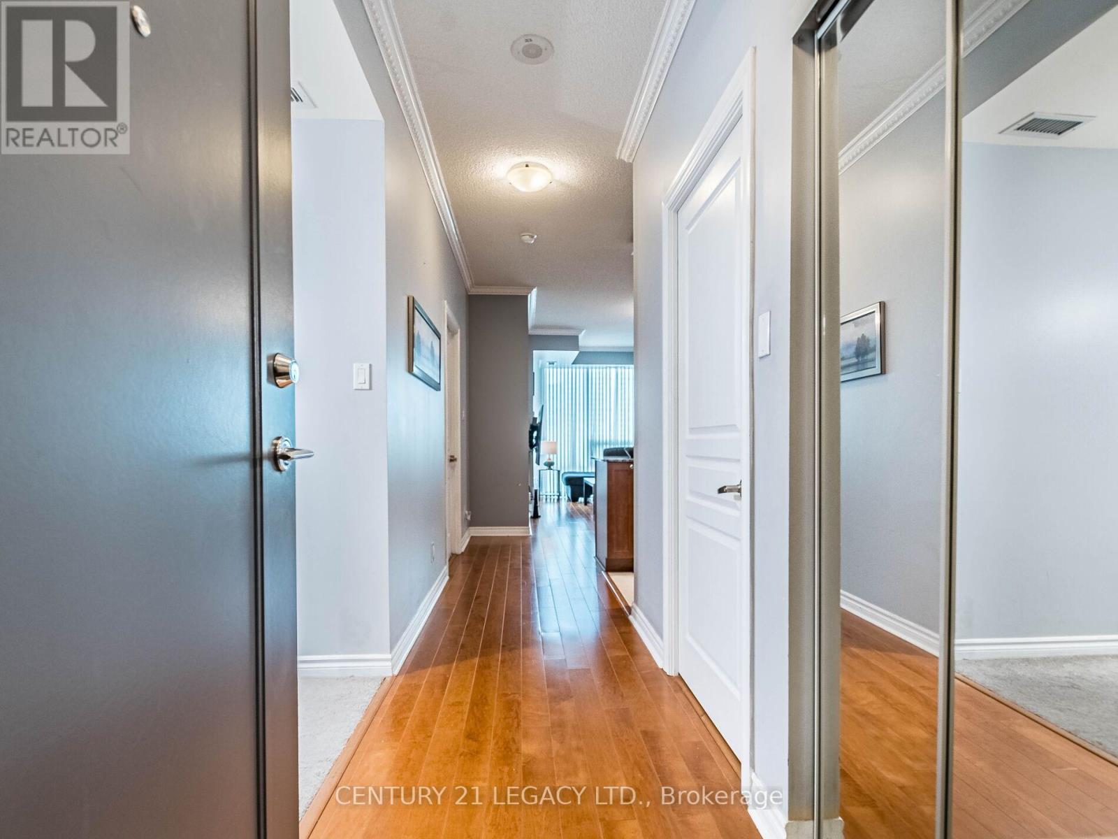 808 - 3525 Kariya Drive, Mississauga, Ontario  L5B 0C2 - Photo 6 - W12675222