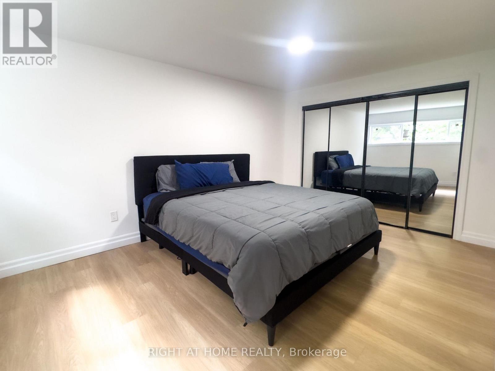 10 - 3360 The Credit Woodlands, Mississauga, Ontario  L5C 2J8 - Photo 11 - W12675260