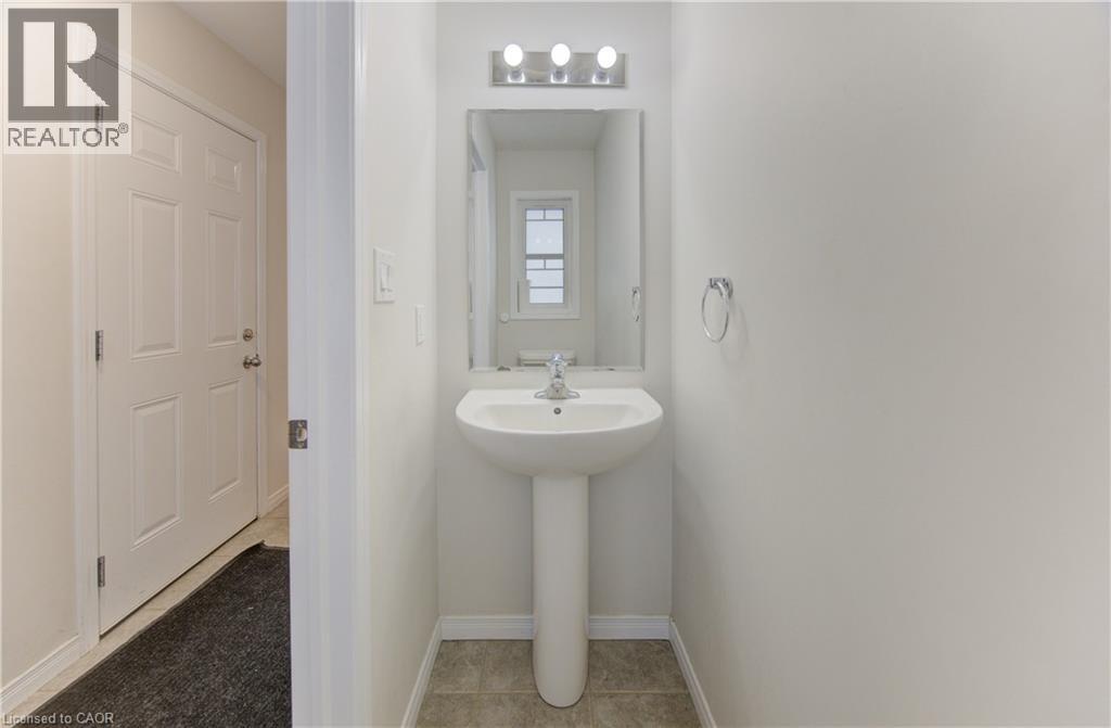 1989 Ottawa Street S Unit# 1, Kitchener, Ontario  N2E 0G7 - Photo 3 - 40796674