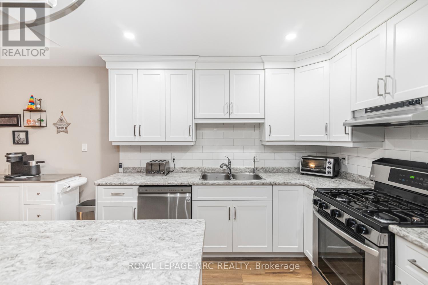 6 - 152 Cross Street E, Haldimand, Ontario  N1A 1B8 - Photo 8 - X12675238