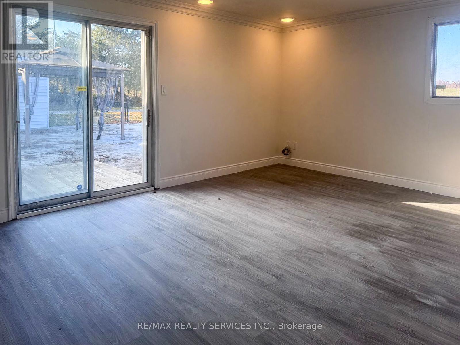 375 Blue Lake Road, Brant, Ontario  N0E 1N0 - Photo 49 - X12675250