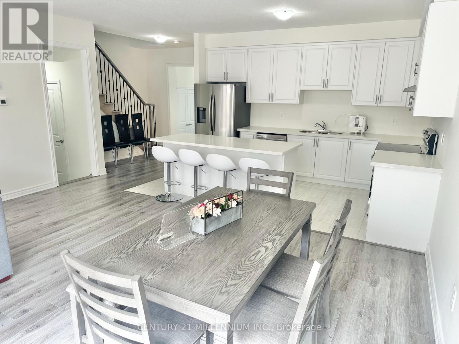 25 Harwood Street, Tillsonburg, Ontario  N4G 0J7 - Photo 11 - X12675282